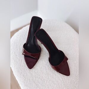 SCHUTZ NEW SZ 8 BURGUNDY SLIDE ON HEELED SANDALS